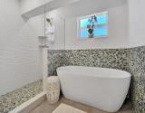 Master Bathroom veiw 2