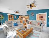 Living room 4