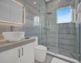 Guest Bathroom 3