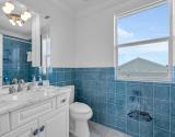 Upper Level - Bathroom 1 view 1