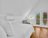 Guestroom 3 view 3