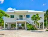 Front Exterior view 1